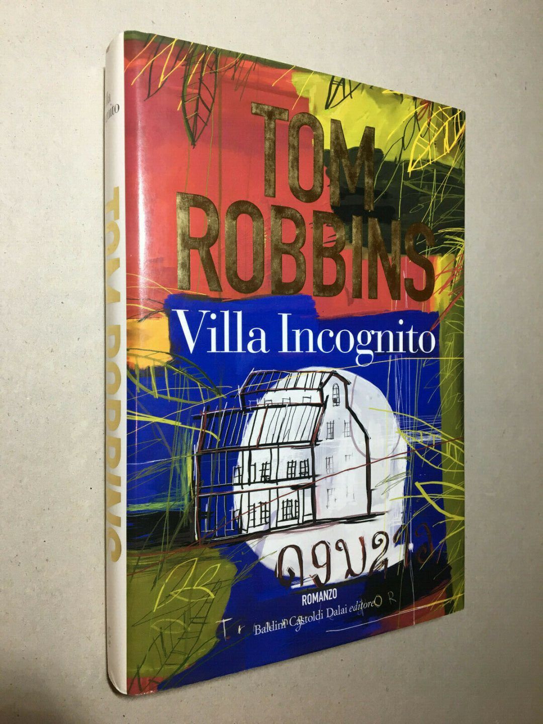 Villa Incognito by Tom Robbins